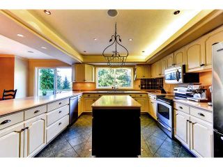 Photo 3: 950 BEND Court in Coquitlam: Harbour Chines House for sale : MLS®# V995881