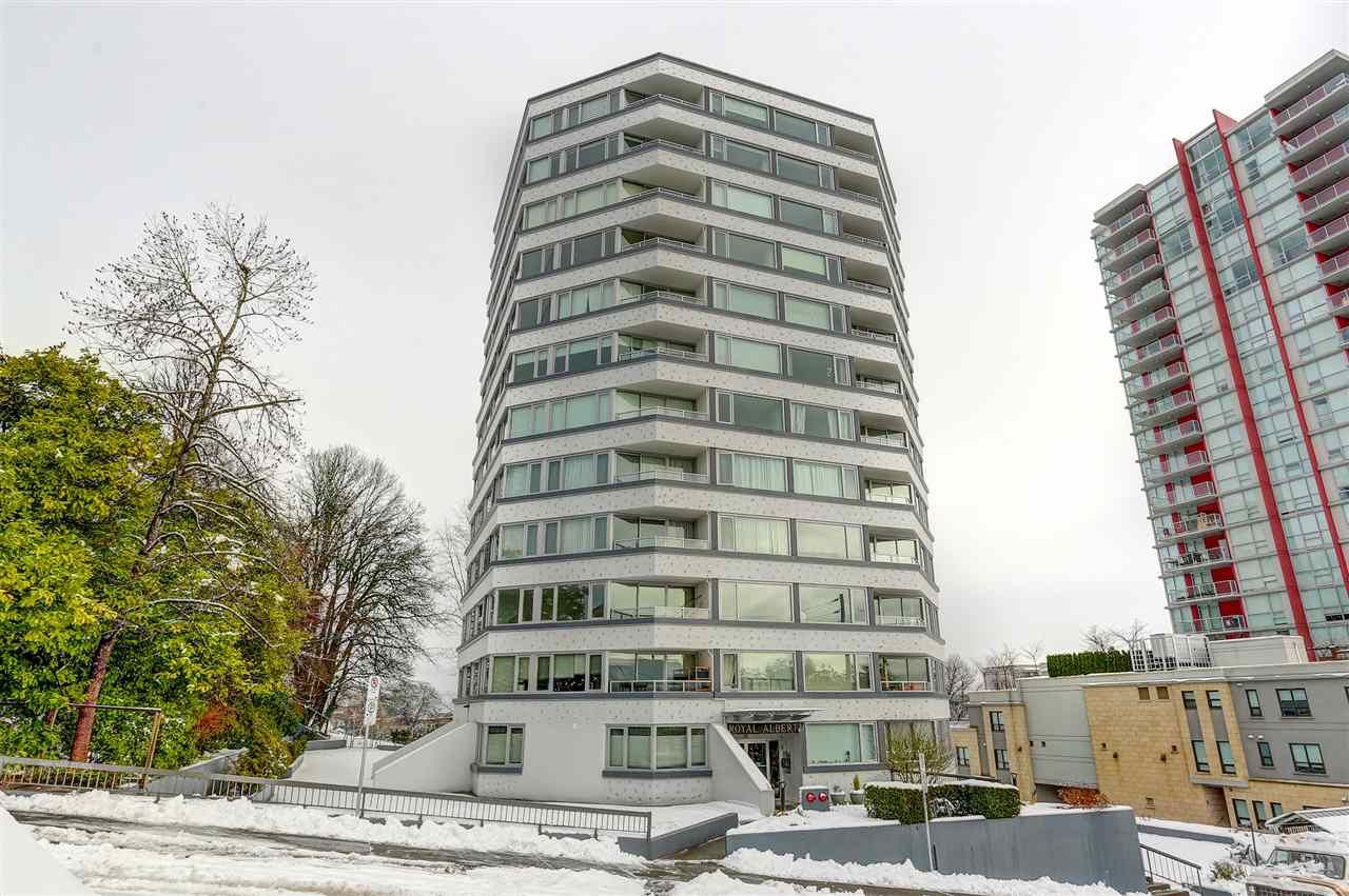 Main Photo: 404 31 ELLIOT Street in New Westminster: Downtown NW Condo for sale in "ROYAL ALBERT TOWERS" : MLS®# R2128522