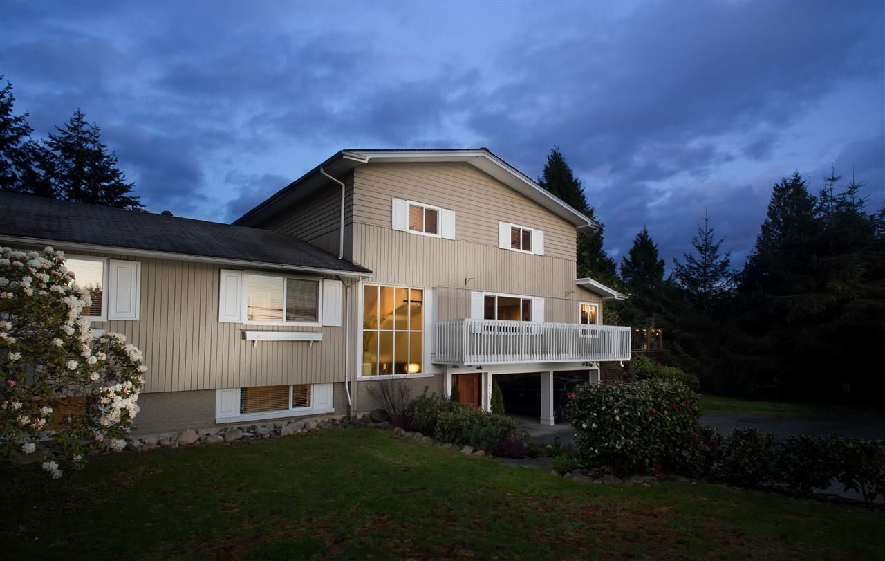 Main Photo: 4145 RIPPLE ROAD in West Vancouver: Bayridge House for sale : MLS®# R2161640