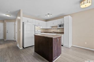 Photo 5: 54 110 Keevil Crescent in Saskatoon: Erindale Residential for sale : MLS®# SK973084