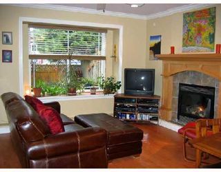 Photo 2: 1851 E 13TH Avenue in Vancouver: Grandview VE 1/2 Duplex for sale (Vancouver East)  : MLS®# V700667