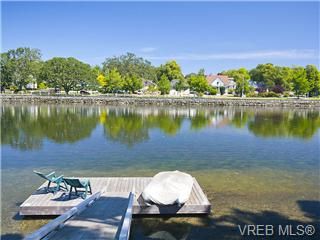 Photo 18: 1376 Treebank Rd. W. in Victoria: Es Kinsmen Park House for sale (Esquimalt)  : MLS®# 313295