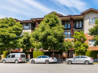 Photo 4: 408 200 KLAHANIE Drive in Port Moody: Port Moody Centre Condo for sale in "Salal" : MLS®# R2603495