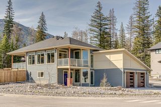Photo 1: 2264 BLACK HAWK DRIVE in Sparwood: House for sale : MLS®# 2476384