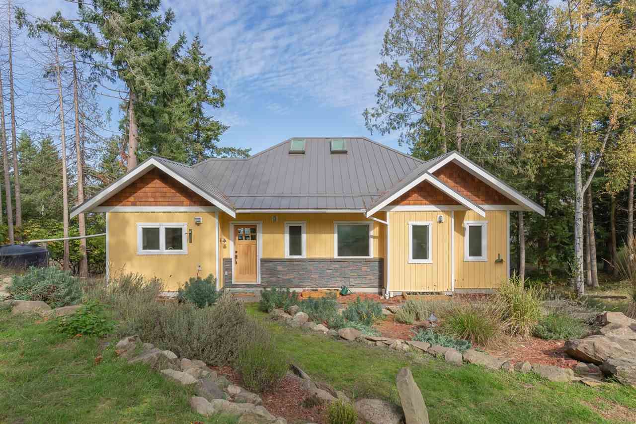 Main Photo: 225 MARINERS WAY in : Mayne Island House for sale : MLS®# R2569083