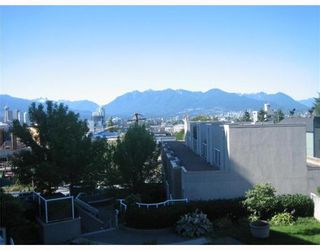 Photo 2: 304 288 E 8TH Avenue in Vancouver: Mount Pleasant VE Condo for sale in "METROVISTA" (Vancouver East)  : MLS®# V806239