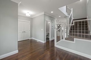 Photo 7: 2 9733 83 Avenue in Edmonton: Zone 15 House Half Duplex for sale : MLS®# E4273749