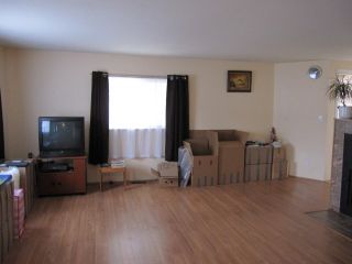 Photo 3: 263 201 CAYER Street in Coquitlam: Maillardville Manufactured Home for sale in "WILDWOOD PARK" : MLS®# V1037908