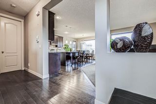 Photo 4: 200 EVERBROOK Drive SW in Calgary: Evergreen Detached for sale : MLS®# A1102109