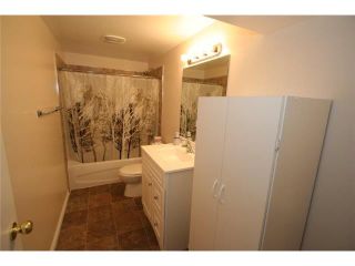 Photo 14: 1111 HUNTERSTON Road NW in CALGARY: Huntington Hills Residential Detached Single Family for sale (Calgary)  : MLS®# C3624233