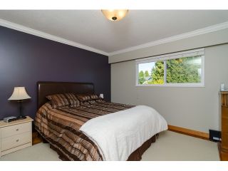 Photo 12: 15871 THRIFT Avenue: White Rock House for sale (South Surrey White Rock)  : MLS®# R2057585