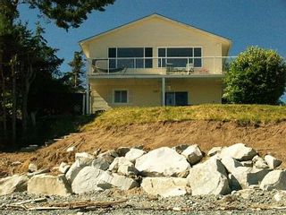 Photo 2: 1828 ASTRA BAY ROAD in COMOX: Residential Detached for sale : MLS®# 238411