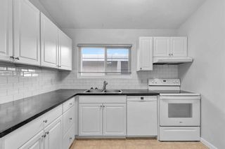 Photo 5: 3725 & 3727 40 Street SW in Calgary: Glenbrook Full Duplex for sale : MLS®# A2124726
