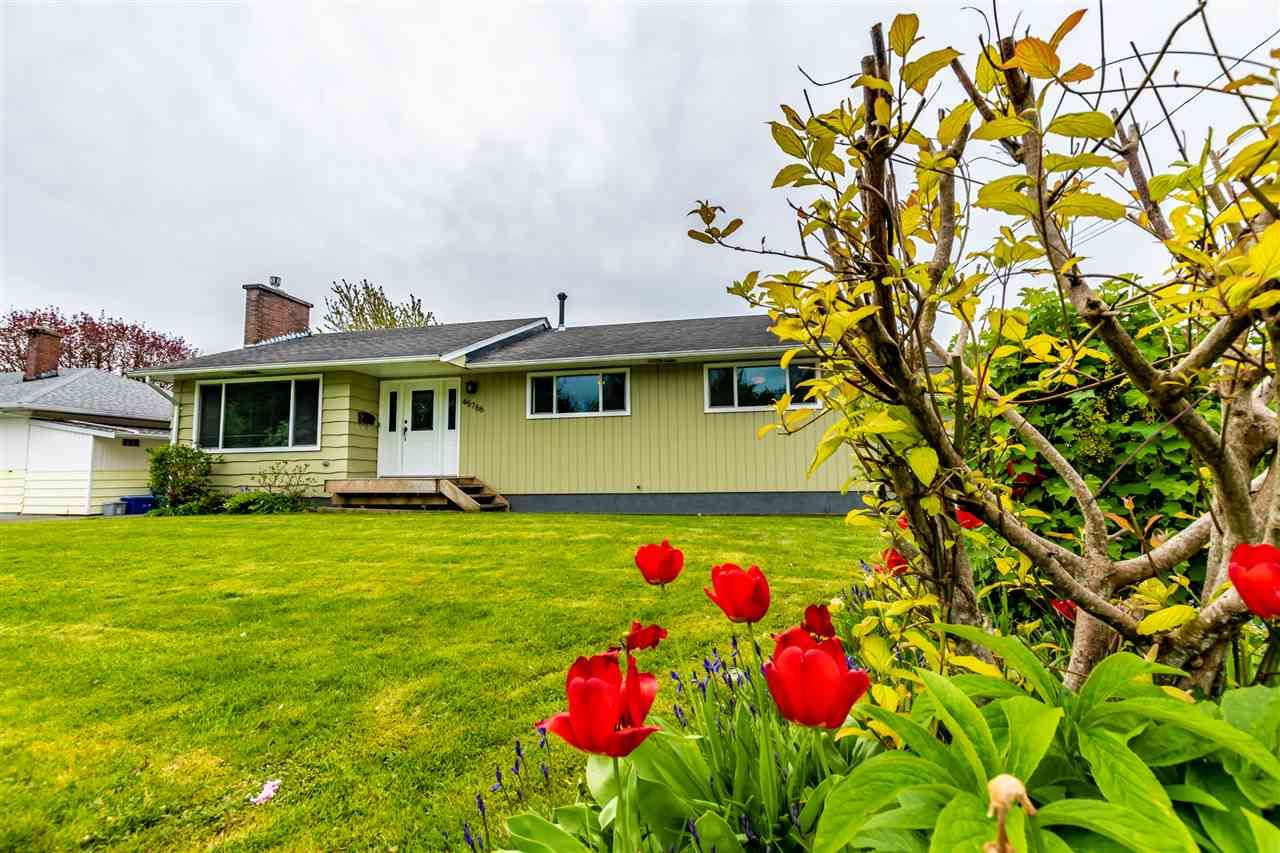 Main Photo: 45766 BERKELEY Avenue in Chilliwack: Chilliwack N Yale-Well House for sale : MLS®# R2452455