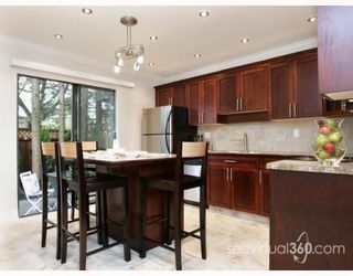 Photo 1: 223 BALMORAL Place in Port_Moody: North Shore Pt Moody Townhouse for sale in "BALMORAL PLACE" (Port Moody)  : MLS®# V775148