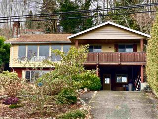 Photo 1: 469 SOUTH FLETCHER Road in Gibsons: Gibsons & Area House for sale (Sunshine Coast)  : MLS®# R2541167