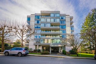 Photo 1: 402 1420 DUCHESS Avenue in West Vancouver: Ambleside Condo for sale in "The Westerlies" : MLS®# R2857880