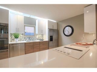 Photo 12: 3542 West 2nd Avenue in Vancouver: Kitsilano 1/2 Duplex for sale (Vancouver West)  : MLS®# V1112652