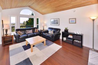 Photo 10: 3350 Haida Dr in Colwood: Co Triangle House for sale : MLS®# 837358