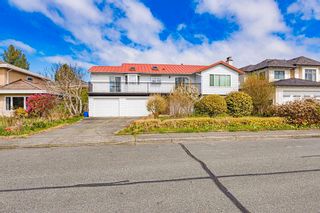 Photo 1: 5511 CHEMAINUS Drive in Richmond: Lackner House for sale : MLS®# R2872504