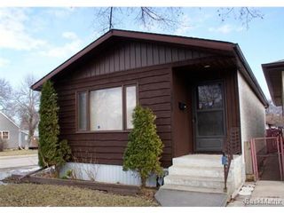 Photo 1: 1301 KING Street in Regina: Washington Park Single Family Dwelling for sale (Regina Area 03)  : MLS®# 528872