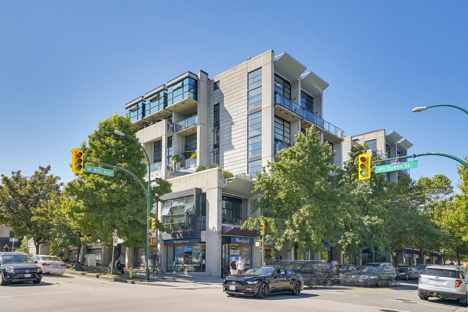 Main Photo: 314 428 W 8TH Avenue in Vancouver: Mount Pleasant VW Condo for sale in "XTRAORDINARY LOFTS" (Vancouver West)  : MLS®# R2199425