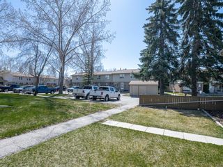 Photo 25: 55 123 Queensland Drive SE in Calgary: Queensland Row/Townhouse for sale : MLS®# A1101736