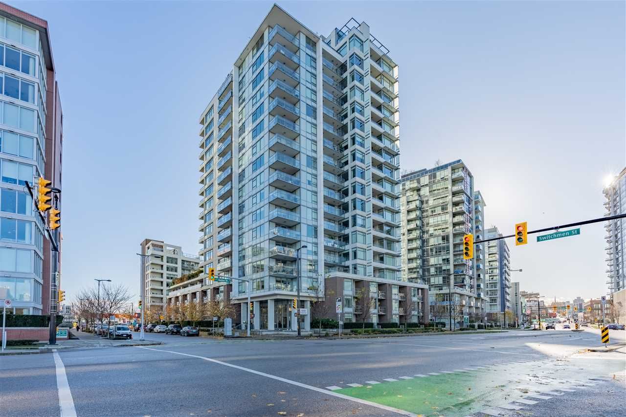 Main Photo: 706 110 SWITCHMEN STREET in Vancouver: Mount Pleasant VE Condo for sale (Vancouver East)  : MLS®# R2521828