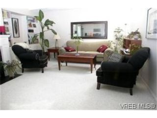 Photo 6:  in VICTORIA: Vi Fairfield East House for sale (Victoria)  : MLS®# 461153