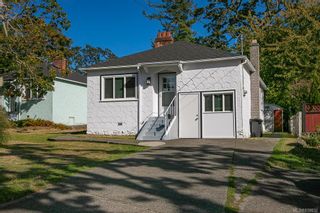 Photo 2: 621 Lampson St in Esquimalt: Es Esquimalt House for sale : MLS®# 838832