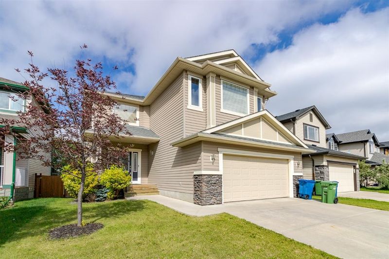 FEATURED LISTING: 1925 Luxstone Park Southwest Airdrie