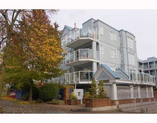 Main Photo: 101 8728 MARINE Drive in Vancouver: Marpole Condo for sale in "RIVERVIEW COURT" (Vancouver West)  : MLS®# V794426