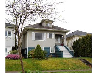 Photo 1: 836 E 32ND Avenue in Vancouver: Fraser VE House for sale in "FRASER" (Vancouver East)  : MLS®# V974186