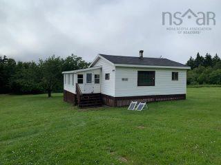 Photo 1: 4521 Shulie Road in Shulie: 102S-South of Hwy 104, Parrsboro Residential for sale (Northern Region)  : MLS®# 202217695