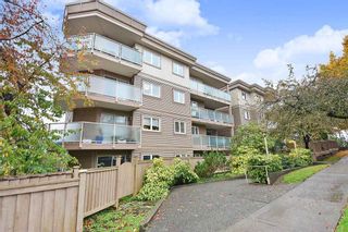 Photo 1: 303 998 W 19TH Avenue in Vancouver: Cambie Condo for sale in "SOUTHGATE PLACE" (Vancouver West)  : MLS®# R2415200
