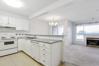 Photo 5: 307 6390 196 Street in Langley: Willoughby Heights Condo for sale in "Willowgate" : MLS®# R2630888