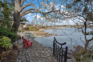 Photo 32: 315 King George Terr in Oak Bay: OB Gonzales House for sale : MLS®# 955249