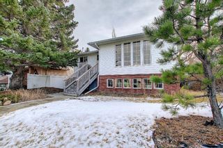 Main Photo: 1431 23 Avenue NW in Calgary: Capitol Hill Detached for sale : MLS®# A1173236