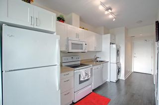 Photo 8: 1212 30 Brentwood Common NW in Calgary: Brentwood Apartment for sale : MLS®# A1232744
