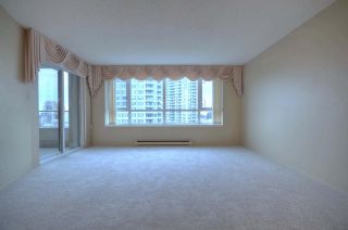 Photo 3: 1702 6070 MCMURRAY Avenue in Burnaby: Forest Glen BS Condo for sale in "LA MIRAGE" (Burnaby South)  : MLS®# R2413107