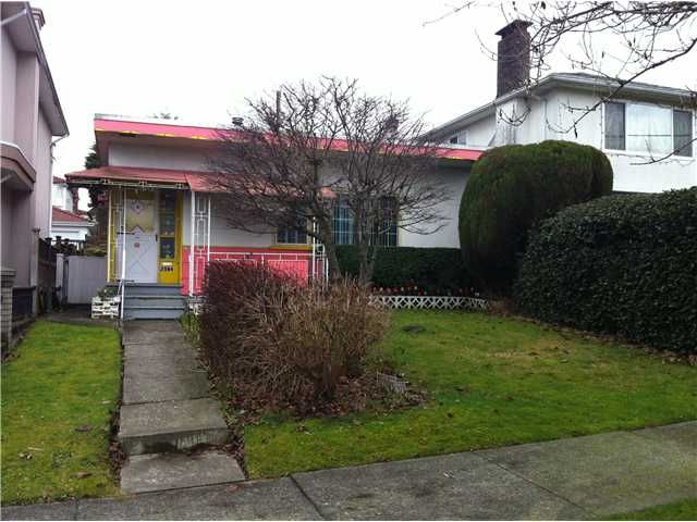 Main Photo: 2984 E 27TH AV in Vancouver: Renfrew Heights House for sale (Vancouver East)  : MLS®# V952853