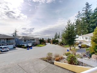 Photo 33: 15525 VISTA Drive: White Rock House for sale in "Vista Hills" (South Surrey White Rock)  : MLS®# R2866991