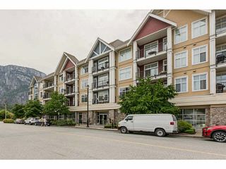 Photo 4: 409 1336 MAIN Street in Squamish: Downtown SQ Condo for sale in "The Artisan" : MLS®# V1125068