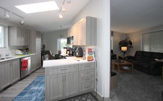 Photo 4: 67 27111 0 Avenue in Langley: Aldergrove Langley Manufactured Home for sale in "Pioneer Park" : MLS®# R2632054
