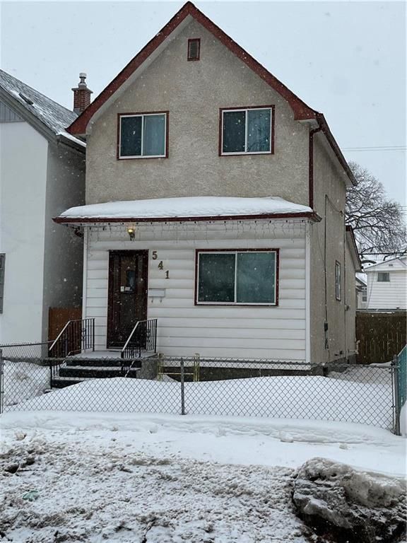 Main Photo: 541 Toronto Street in Winnipeg: West End Residential for sale (5A)  : MLS®# 202303860