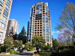 Photo 1: 904 7388 SANDBORNE Avenue in Burnaby: South Slope Condo for sale in "MAYFAIR PLACE" (Burnaby South)  : MLS®# R2423881