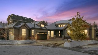 Main Photo: 10 Elveden Heights SW in Calgary: Springbank Hill Detached for sale : MLS®# A1172894