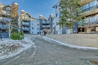 Photo 2: 401 30 Sierra Morena Mews SW in Calgary: Signal Hill Apartment for sale : MLS®# A2018012