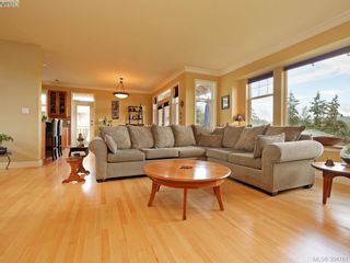 Photo 4: 2367 Tanner Ridge Pl in VICTORIA: CS Tanner House for sale (Central Saanich)  : MLS®# 790242
