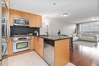 Photo 9: 1902 2978 GLEN Drive in Coquitlam: North Coquitlam Condo for sale in "GRAND CENTRAL 1" : MLS®# R2826799